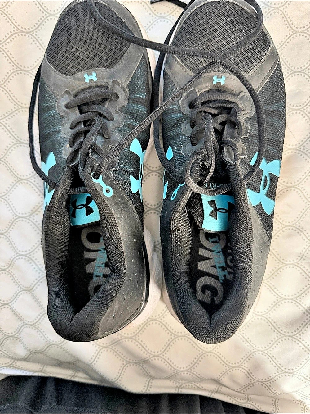 Under Armour Men's Black Athletic Shoes